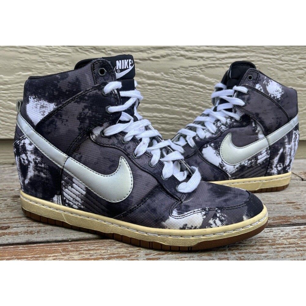 Nike Dunk Sky Hi High Women's 8 Hidden Wedge Sneakers Black/Gray 543258-004 - Picture 1 of 12